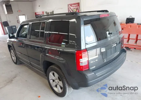 2011 Jeep Patriot Sport z USA, uszkodzony, nr VIN 1J4NF1GB7BD112253